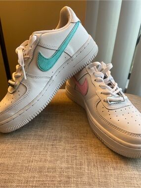 Nike Air Force 1 LXX Special Edition Split Swoosh Size 4Y / Women’s 5.5 - Mint